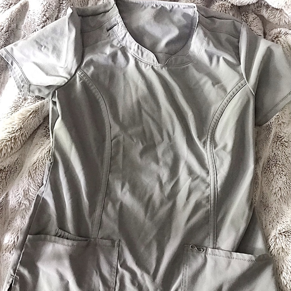Infinity scrub top